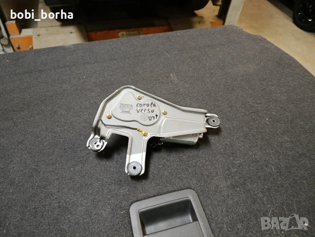 Продавам машинка за чистачки Тойота Корола Версо , снимка 3 - Части - 53205669
