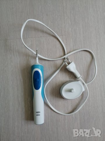 Електрическа четка за зъби Oral B с таймер