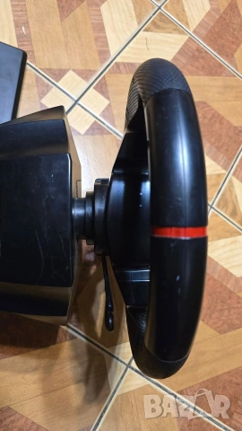 Състезателен волан Hori Overdrive за Xbox Series X/S, One и PC употребяван , снимка 2 - Xbox конзоли - 53304565