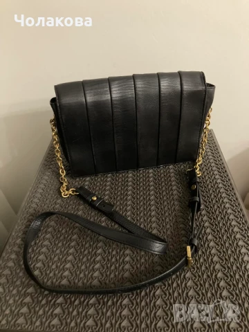 Дамска кожена чанта Valentino, снимка 2 - Чанти - 50700445