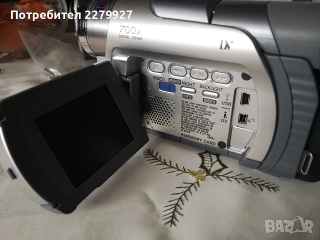 JVC GR-D60E Mini DV камера , снимка 7 - Камери - 53096813