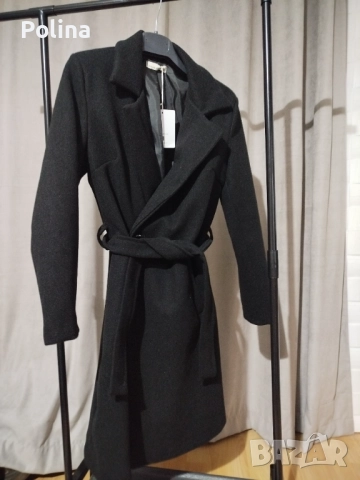 Дамско палто с косъм, снимка 2 - Палта, манта - 52723813