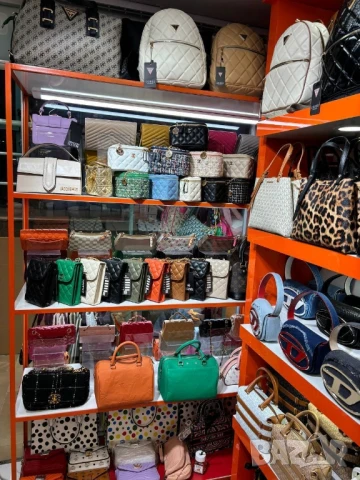 чанти chanel guess gucci the tote bag marc jacobs fendi ysl saint laurent hermes guess, снимка 15 - Чанти - 51387966