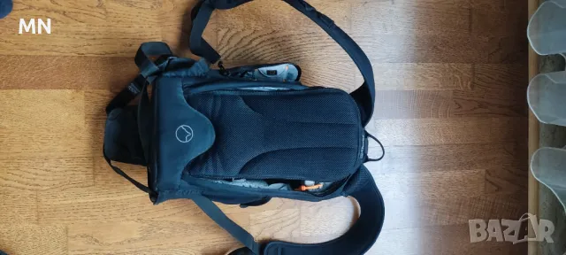 Фото Раница Lowepro flipside 200 aw, снимка 4 - Чанти, стативи, аксесоари - 50307725