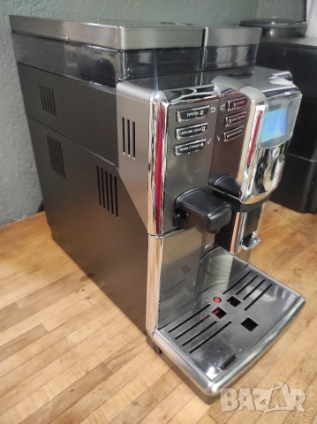 Кафемашина / Кафеавтомат/ Каферобот Саеко Saeco incanto HD8919, снимка 3 - Кафемашини - 52596686
