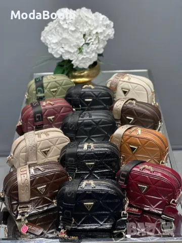 Guess дамски чанти различни цветове 