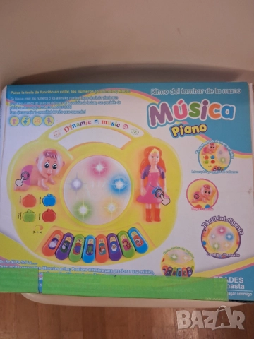 Детска музикална играчка - пиано