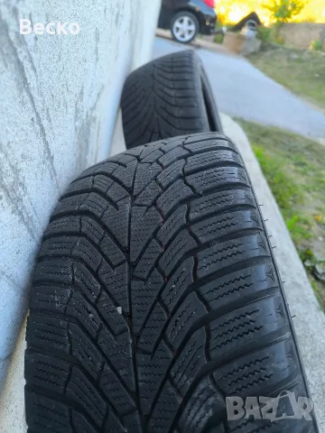 Зимни гуми KUMHO 225/40/18, снимка 5 - Гуми и джанти - 56341096