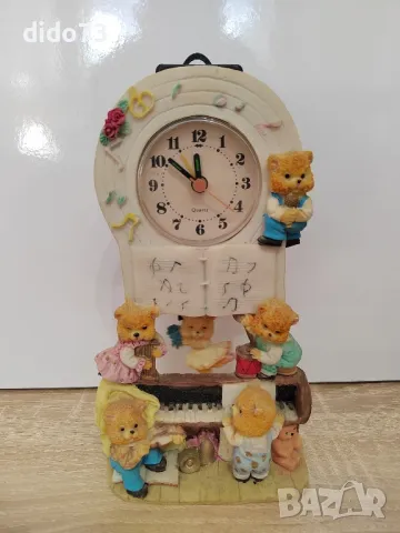 Детски анимиран часовник.