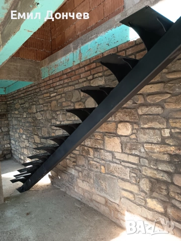 Метална стълба