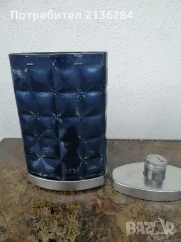 Метална кутия, снимка 2 - Антикварни и старинни предмети - 49278914