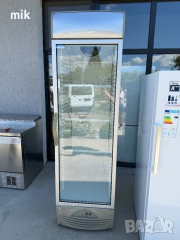 Плюсова хладилна витрина 210 см 