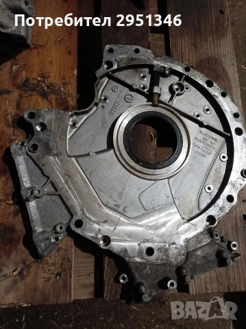 капак двигател Audi S4 S5 S6 SQ5 06M103173L  3.0TFSI