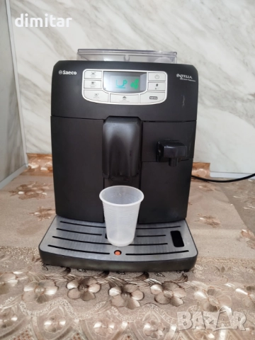 Кафе машина Saeco Intelia One Cappuccino HD 8753