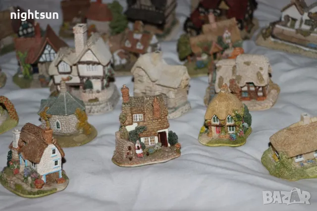 Прекрасна колекция ръчно изработени английски къщички David Winter, снимка 11 - Колекции - 48169822