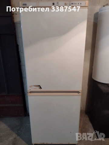 Хладилник с фризер 