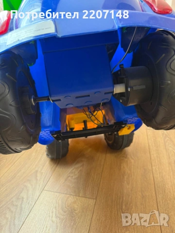 Детска кола с педал на акумулаторна батерия, снимка 8 - Коли, камиони, мотори, писти - 53247322