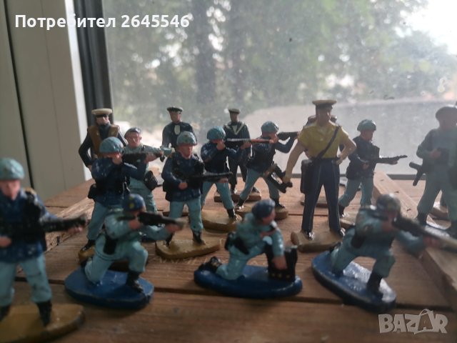 Моряци пластмасови , снимка 2 - Колекции - 41343499