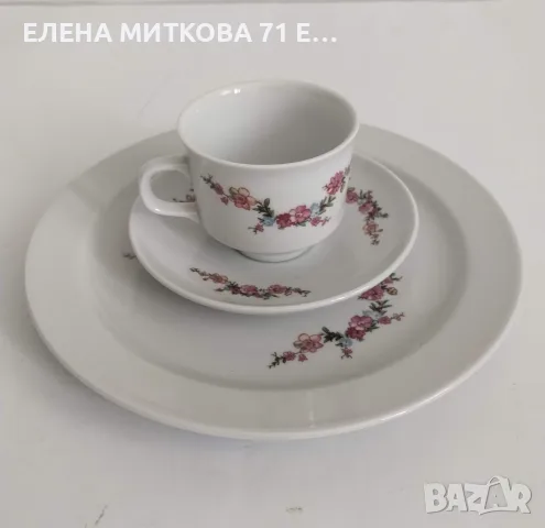 *Colditz* ГДР порцеланов сервиз за кафе +десертни чинии за 12 персони, снимка 18 - Сервизи - 55166689