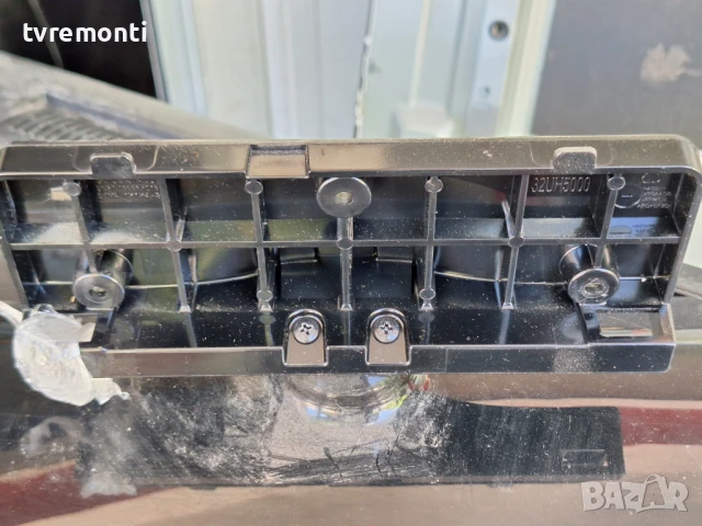 оригинална стойка BN61-09996X телевизор Samsung модел UE32H4000, снимка 2 - Стойки, 3D очила, аксесоари - 50904762