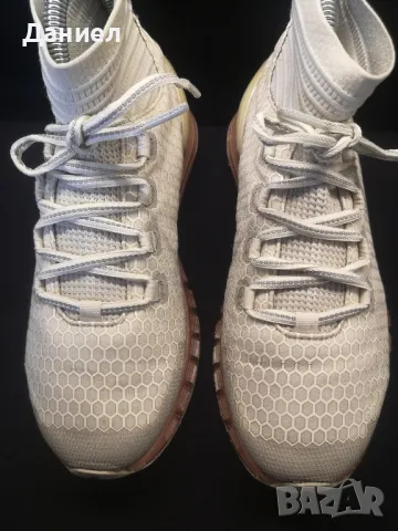 Дамски маратонки Under Armor , снимка 2 - Маратонки - 48484619