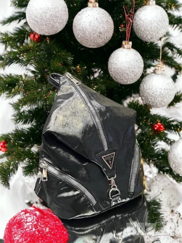 раница Guess , снимка 4 - Раници - 51393332