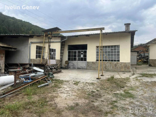 Отдавам под наем 5 помещения с обща площ 360кв.м. - заедно или отделно, снимка 2 - Производствени сгради - 51543201