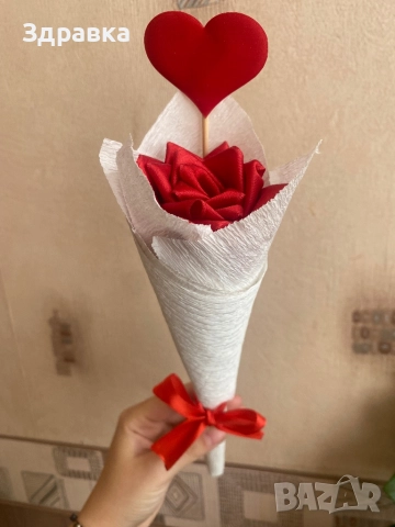 Кутия/букет  със сатенени/сапунени рози , снимка 2 - Изкуствени цветя - 53001954