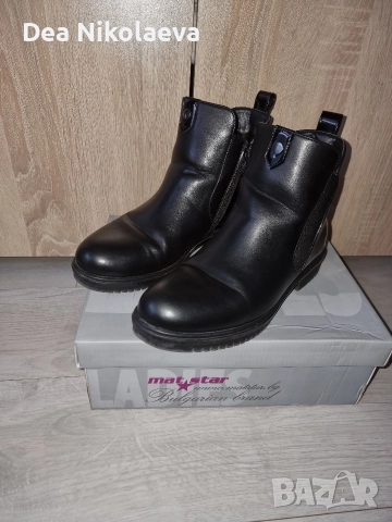 ниски боти лак и кожа , снимка 2 - Дамски боти - 52549044