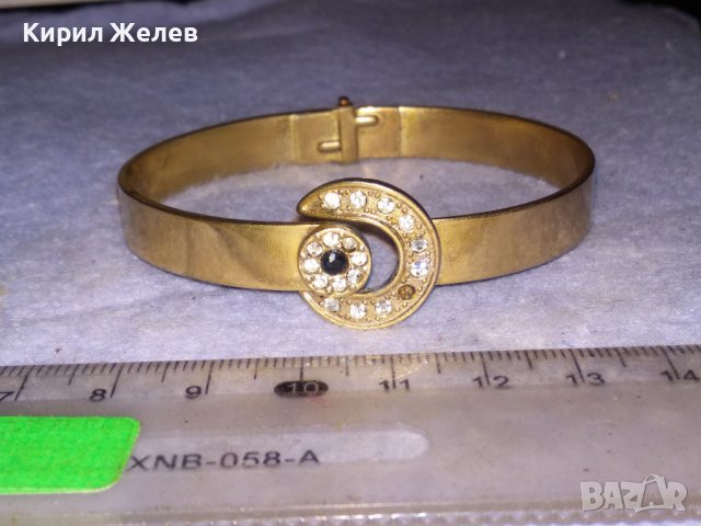 ПРЕКРАСНА ПОЗЛАТЕНА ФЕШЪН АРТ МЕДНА ГРИВНА с ИСКРЯЩИ ФАСЕТИРАНИ ЦИРКОНИ 26556, снимка 13 - Гривни - 41281166