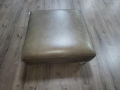 Голяма бежова кожена табуретка, снимка 3