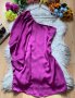 Лилава сатенена рокля с едно рамо , снимка 1 - Рокли - 42100704