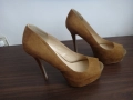 Нови бежови обувки на висок ток и платформа, снимка 2