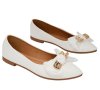 Дамски ежедневни обувки в бял цвят, снимка 1 - Дамски ежедневни обувки - 44245677