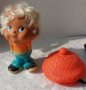 Стара гумена играчка хитро момче с шапка, снимка 2