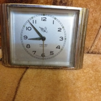 Рядък часовник пионерче работещ, снимка 1 - Стенни часовници - 36154038