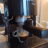 Кафе машина Бриел, работи перфектно и прави страхотно кафе с каймак , снимка 2 - Кафемашини - 36504493