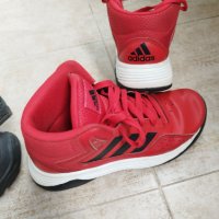 Оригинални детски кецове Adidas , снимка 1 - Детски обувки - 42623029