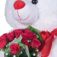 Голямо плюшено мече с букет изкуствени рози, 70 см, снимка 2 - Романтични подаръци - 35667267