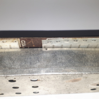 Стара електронна платка в метална кутия с дупки, снимка 4 - Друга електроника - 44841393