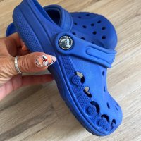 Оригинални юношески тъмно сини чехли Crocs ! 34-35 н, снимка 1 - Детски сандали и чехли - 41343111