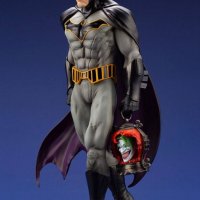 Статуетка Kotobukiya DC Comics: Batman - Last Knight on Earth (ARTFX), 30 cm, снимка 2 - Колекции - 38895751