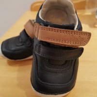 нови оригинани маратанки на Clarks номер 19, снимка 1 - Детски маратонки - 41563290