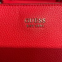 Нова чанта GUESS, снимка 8 - Чанти - 44364612