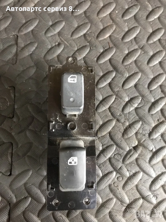 бутон за стъклоповдигач за предна лява врата за KIA Carens (2006-2010) 93575-1D5003W, 202005520, снимка 1