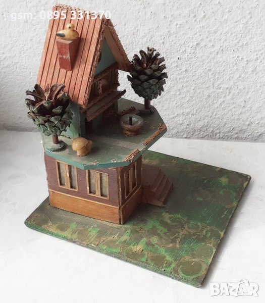 Макети: Стар макет на къща с 2 етажа със свещник  и свещ, Пиле, кокошка свещник, снимка 1