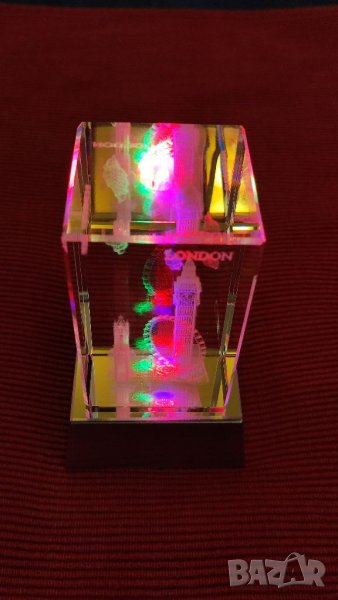 Кристално преспапие Лондон с осветление. , снимка 1