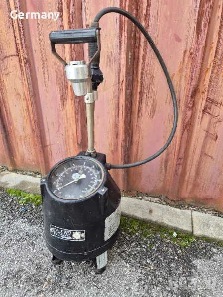 манометър със бутилка за помпене на гуми от компресор, снимка 1