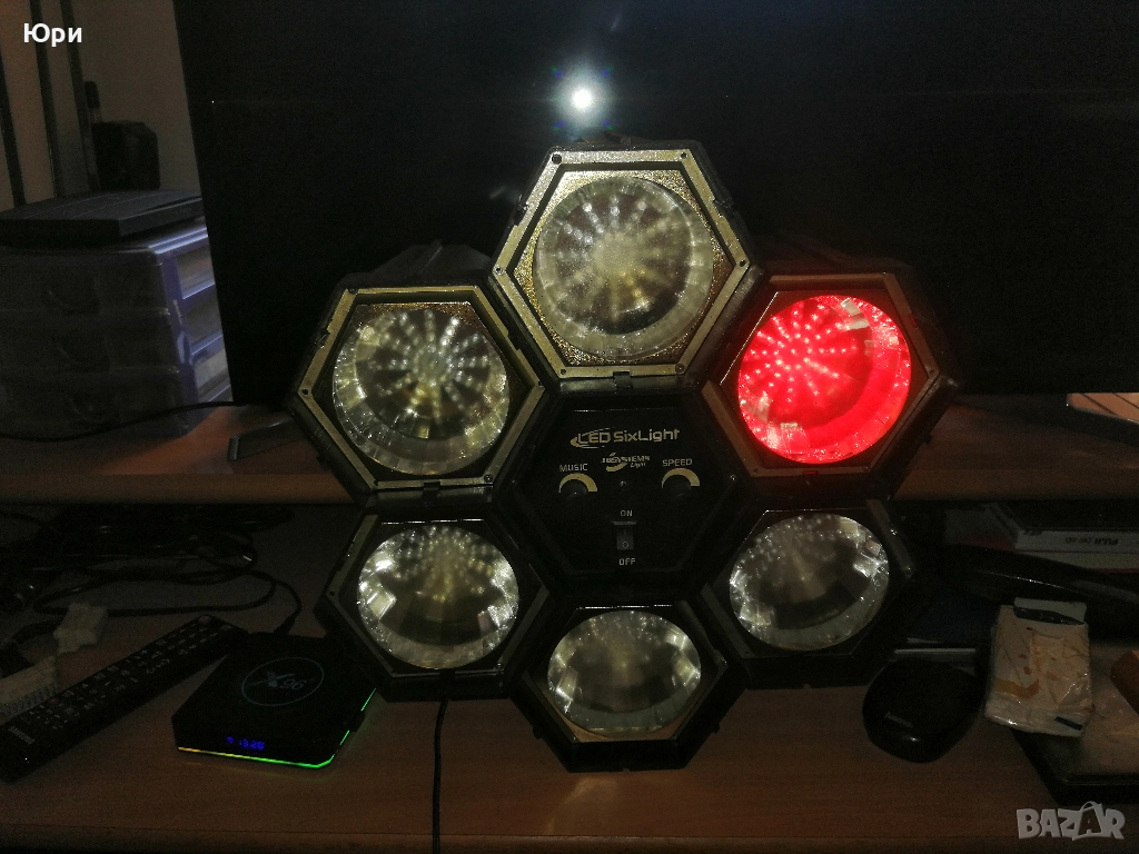 Продавам 6-канална светлинна инсталация с музикално управление, снимка 1