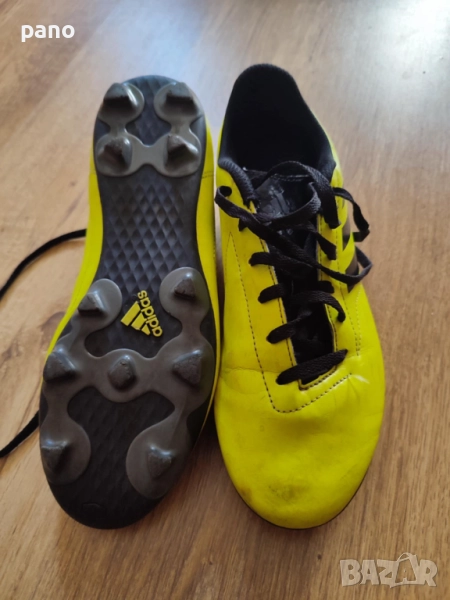 Футболни обувки/бутонки Adidas - номер 38.5, снимка 1